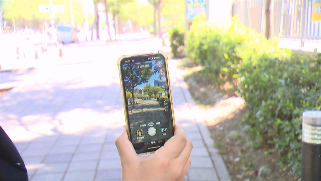 中國女直播主連日現身校門外 「偷拍學童」 高雄也出沒