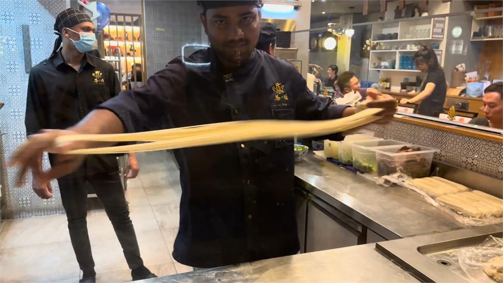 台灣趴趴走/誰說到義大利一定要吃Pasta和Pizza?到米蘭吃碗正宗蘭州拉麵!