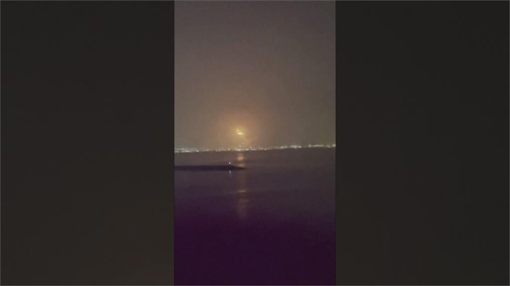 杜拜港口貨櫃大爆炸！　25公里外居民感受震動
