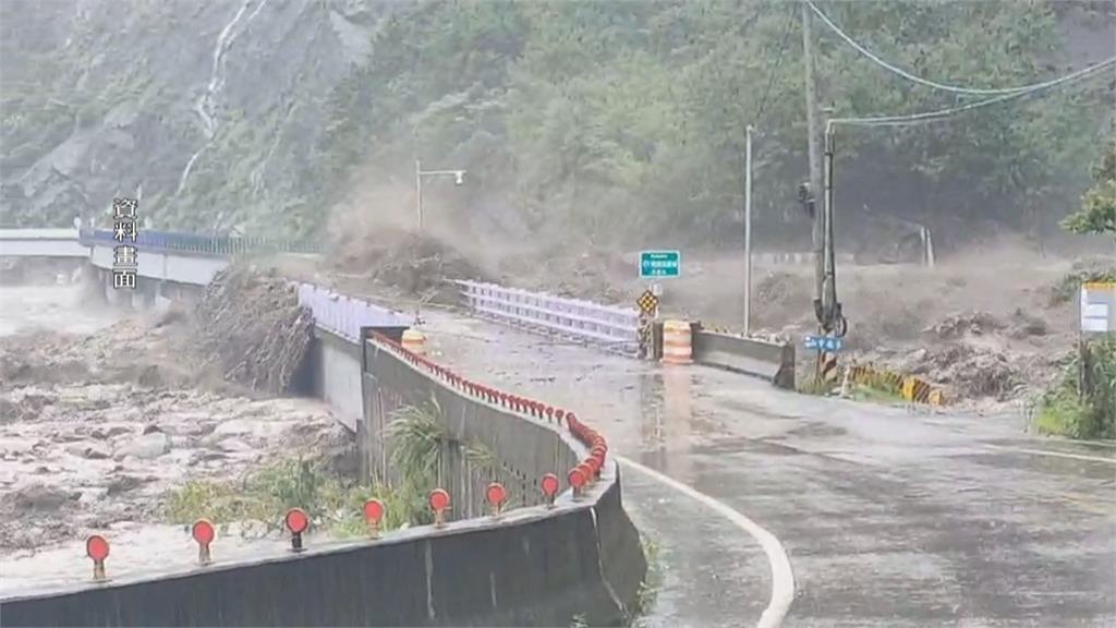明霸克露橋封閉 遊客不能進出居民彈性放行