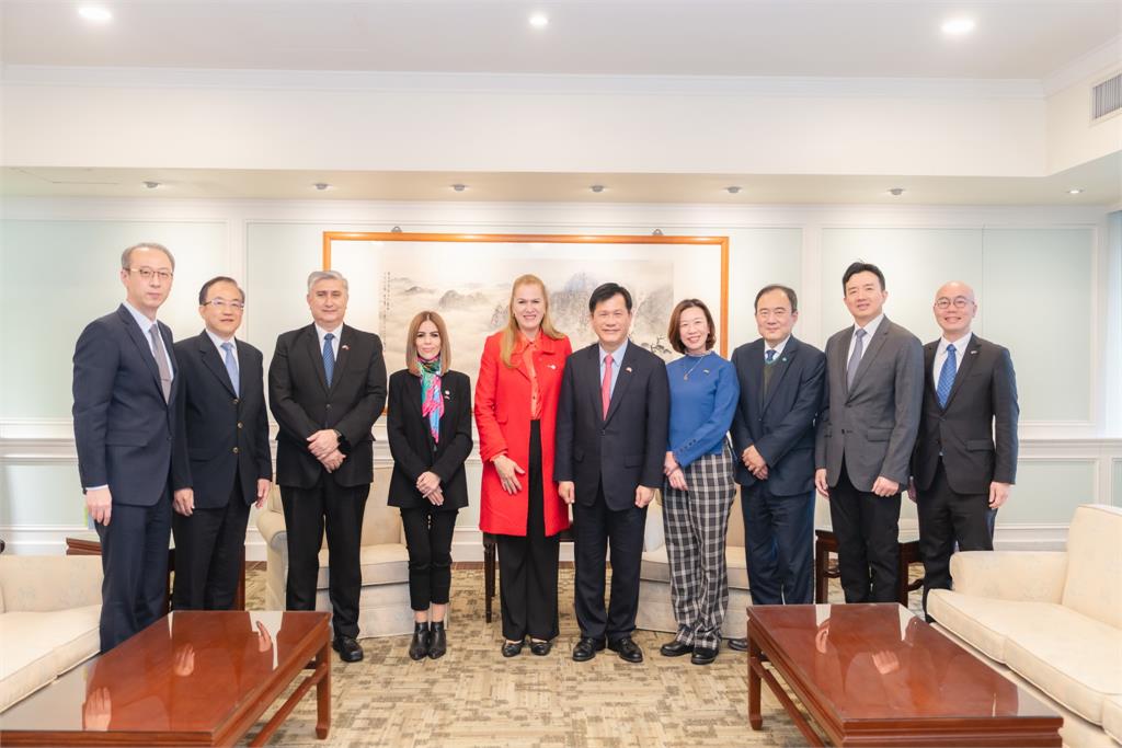 快新聞/醫師總統賴清德挺醫療外交 林佳龍宴請芭蘭:提升巴拉圭人民健康