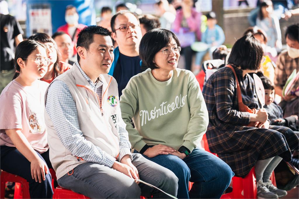 快新聞/綠親子活動前進汐止 蘇巧慧談大罷免:藍推荒謬公投替剷藍委行動添柴火