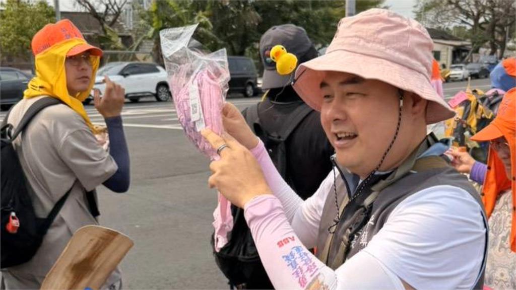 白沙屯媽祖進香驚見「這個」　超害羞結緣品引暴動