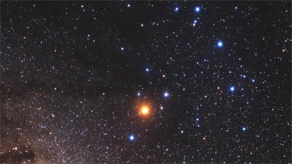 韋伯太空望遠鏡一窺宇宙奧秘 NASA捕捉到50顆恆星誕生美景