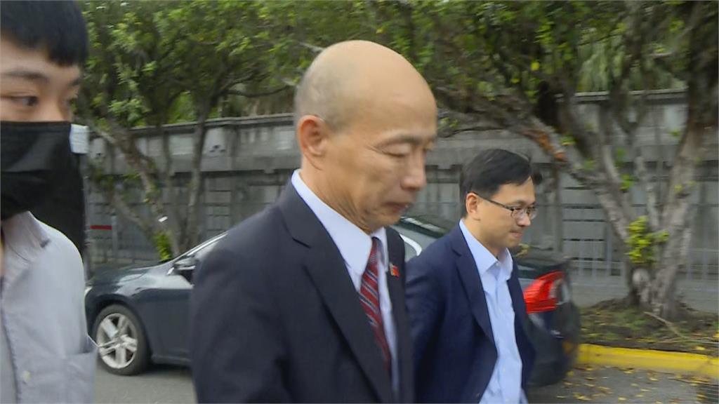 快新聞／韓國瑜提早到凱道了！親見藍營4人送1物資　快閃離開畫面曝光