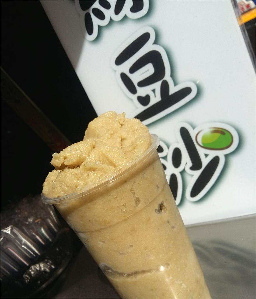 超狂飲料店貼「3個月」寒假公告！網揭「這樣營運」一年四季都有生意