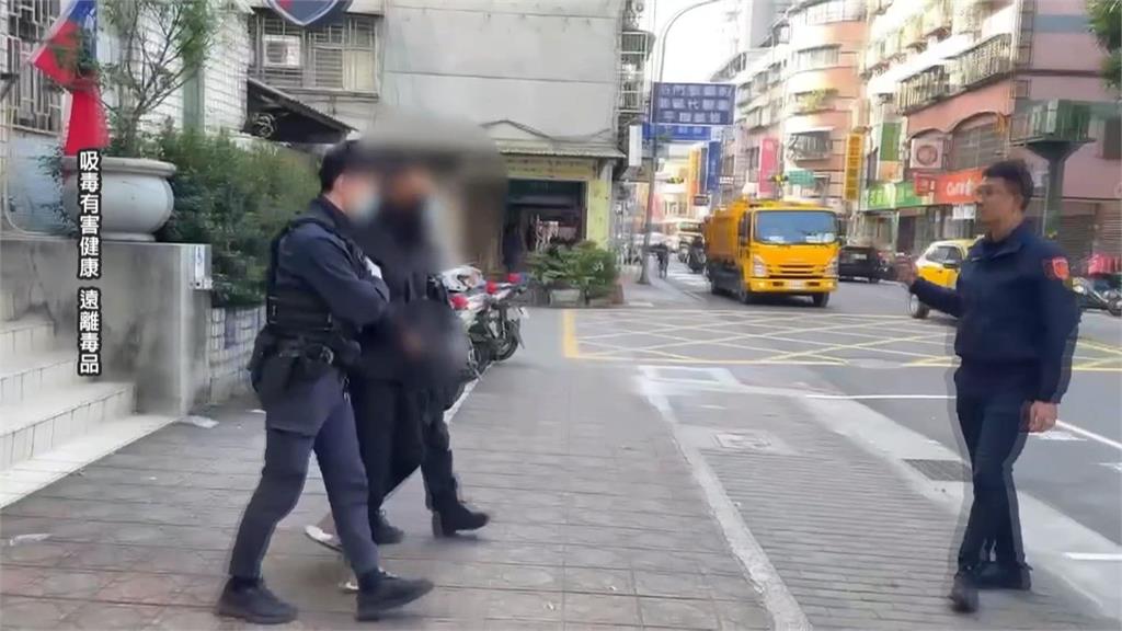 通緝犯毒駕遭逮！　警搜車內...發現一把槍