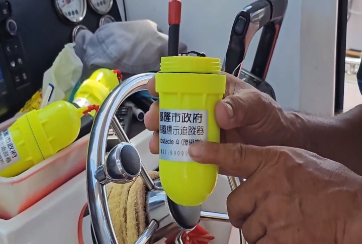 嘉義沿海蚵棚接連被割光　零星棚架飄到基隆外海影響航行