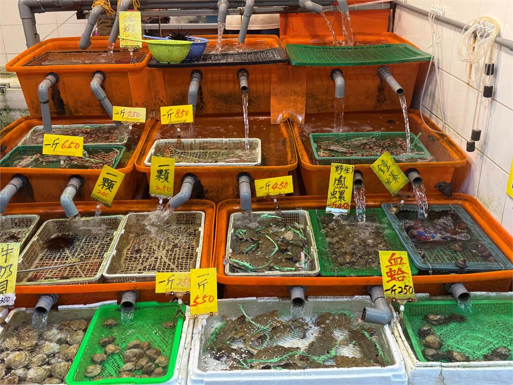 快新聞／愛吃螃蟹的民眾注意！萬里蟹季邁入尾聲　市府力推「這市集」享用