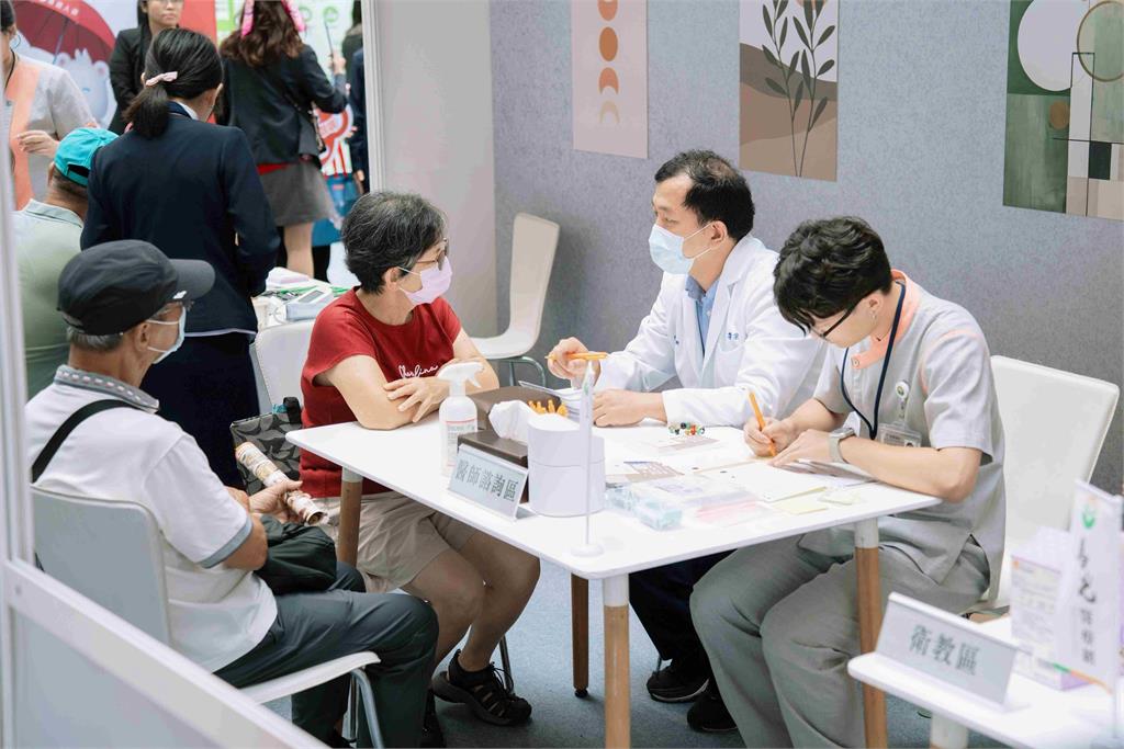 長壽新經濟時代來臨 馬光中醫攜AI檢測科技亮相高齡健康展