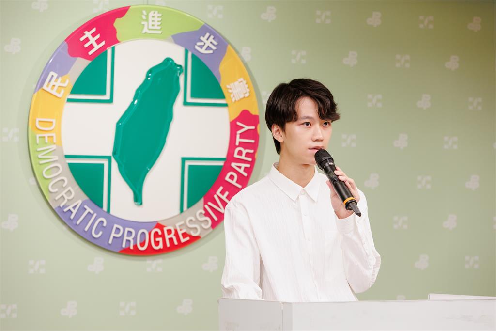 快新聞/「這次你我都在」青年籲連假返鄉連署罷免 民進黨:為國民黨重上民主必修課