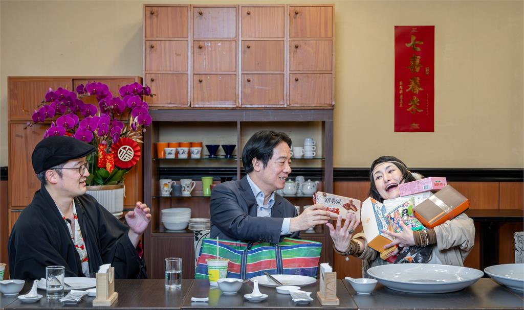 快新聞/初一超狂畫面!賴清德招待日本大胃王100顆水餃 台日情誼宛如家人