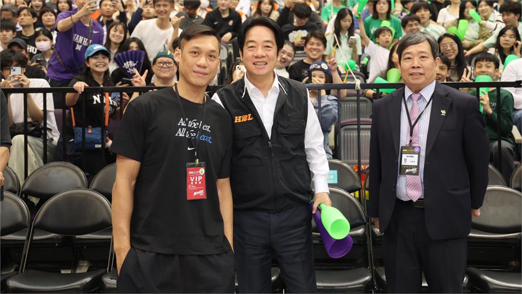 HBL(影)／來場勘引退賽場地？林志傑小巨蛋坐賴清德總統隔壁　網驚：看球壓力大