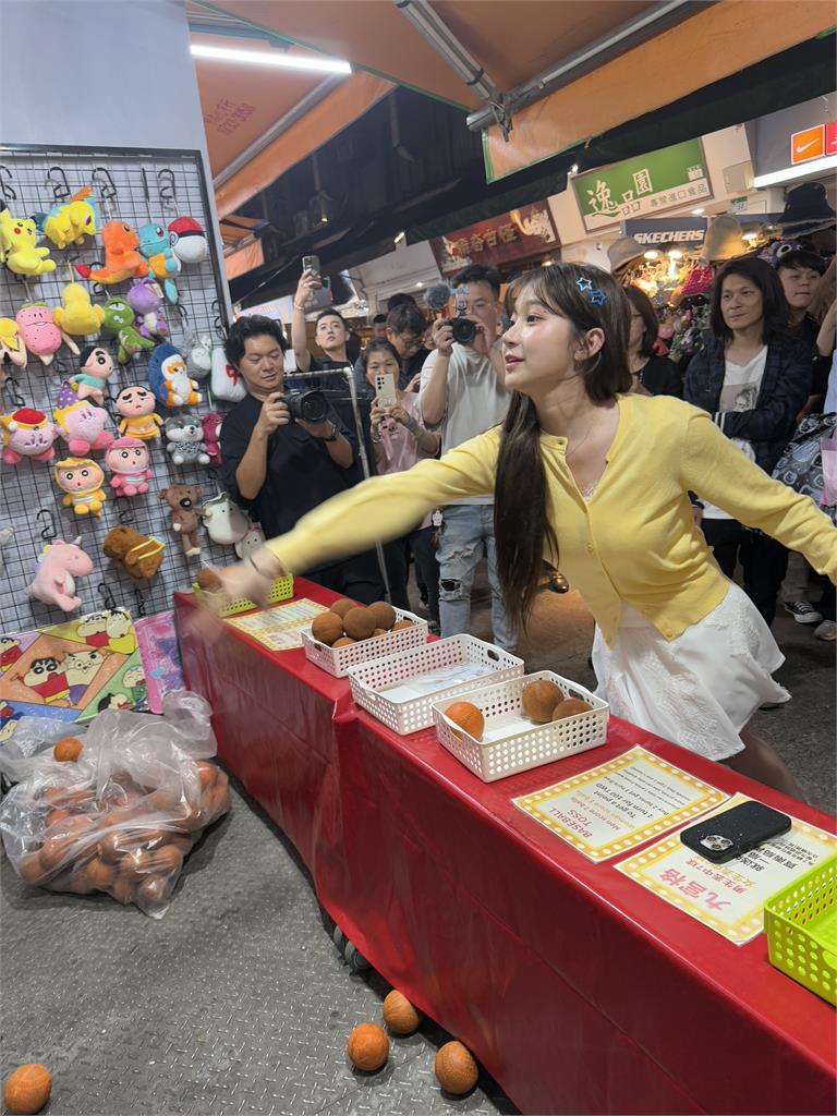 李珠珢二地應援粉罵翻「逛夜市」美照流出 這一地留簽名意外成粉新打卡點