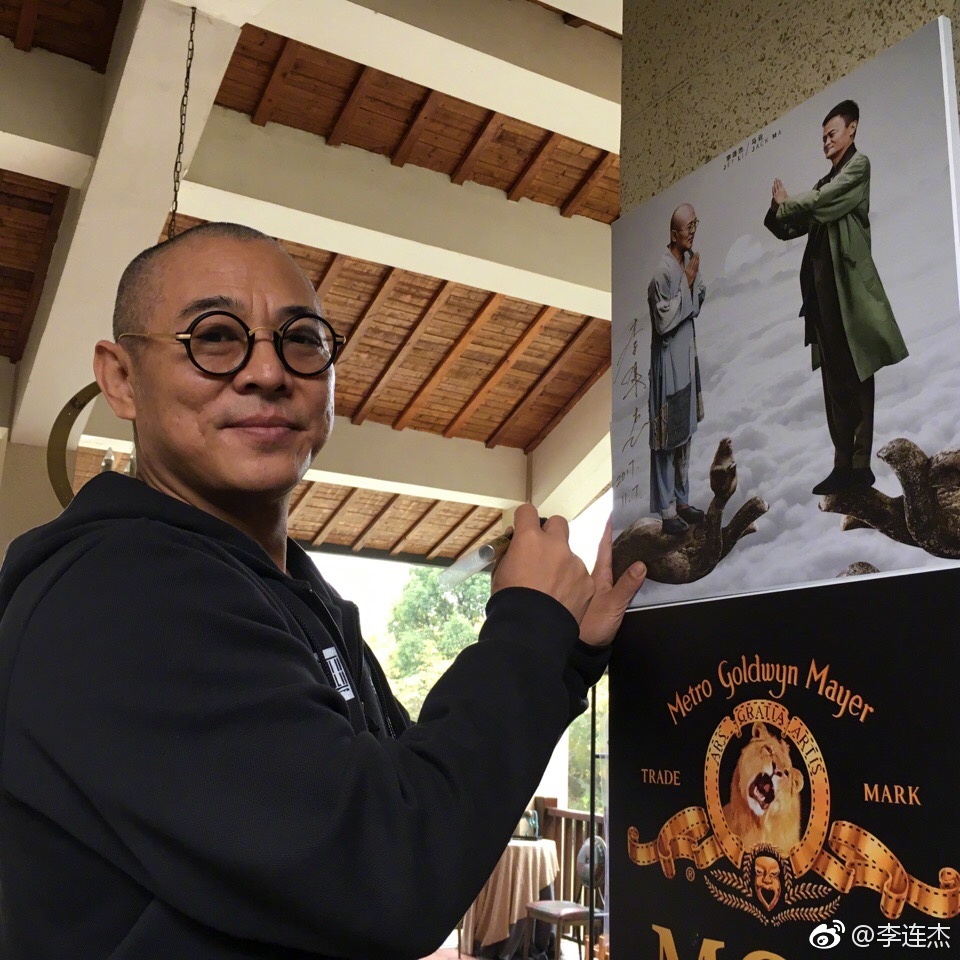 李連杰屢傳烏龍死訊「真身出現了」!62歲近況「暴瘦一圈」判若兩人認不出
