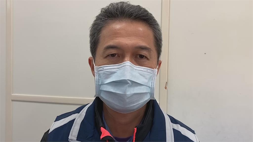 攤販賣秤重糖果竟藏「鐵片」 消保官獲報巡查