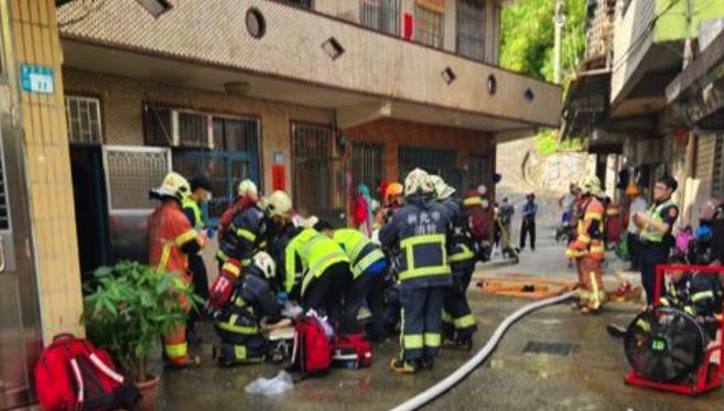 快新聞/瑞芳民宅清晨火警! 65歲聾啞男救出後「無呼吸心跳」送醫搶命