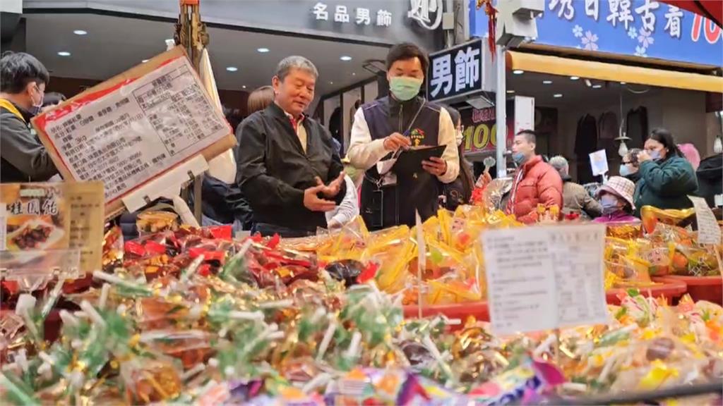 台中年貨大街一袋糖果720元 民眾驚訝喊"太盤"