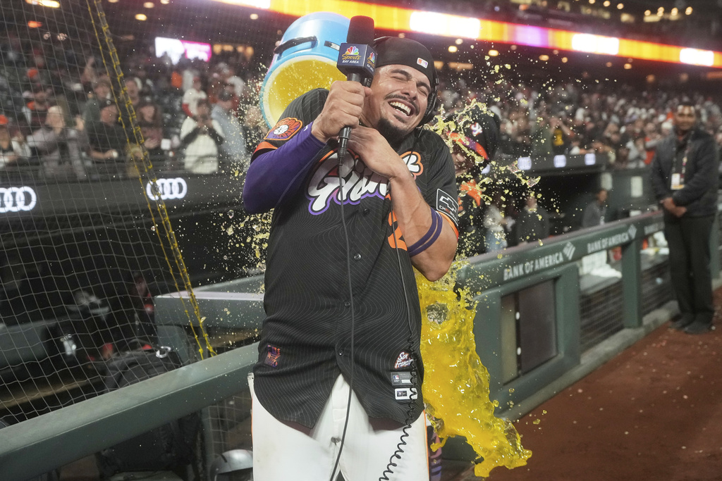 MLB(影)／鄧愷威有機會打季後賽！巨人近16戰拿下13勝國聯外卡暫居第四名