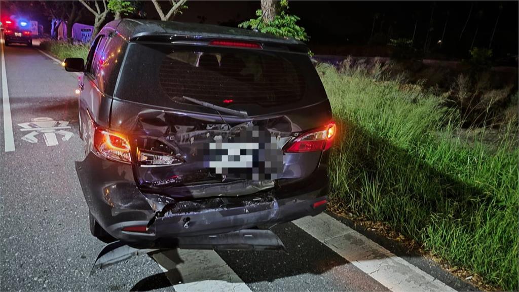 台九線三車追撞釀4傷 轎車遭遊覽車追撞再撞前方車輛