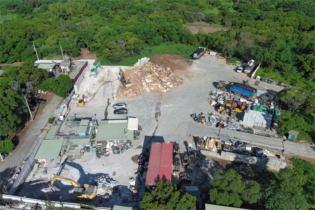 非法堆置「半座泳池大」廢棄物　中檢起訴104人瓦解清運鏈
