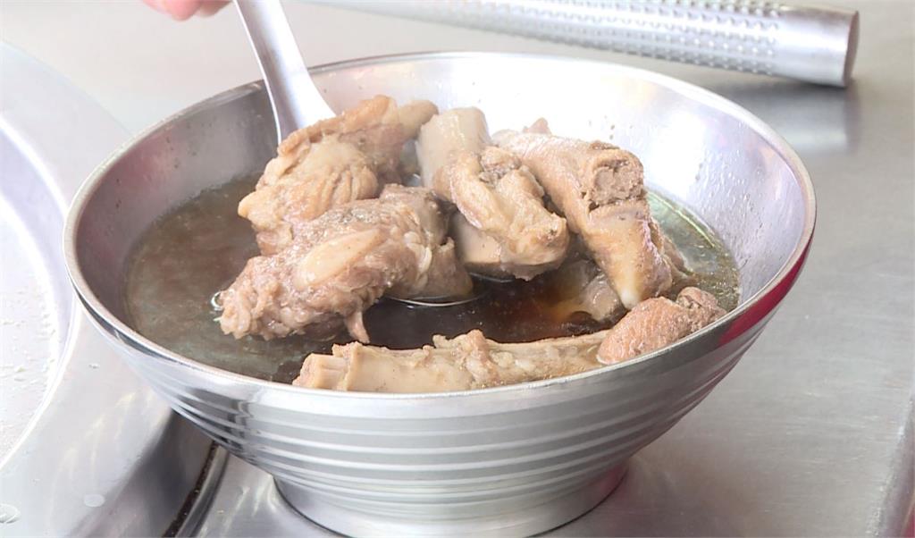 中藥材狂飆3倍!小吃店撐不住藥燉排骨紛喊漲 川芎、當歸等中藥材狂飆3倍! 藥膳成本撐不住老闆紛喊漲