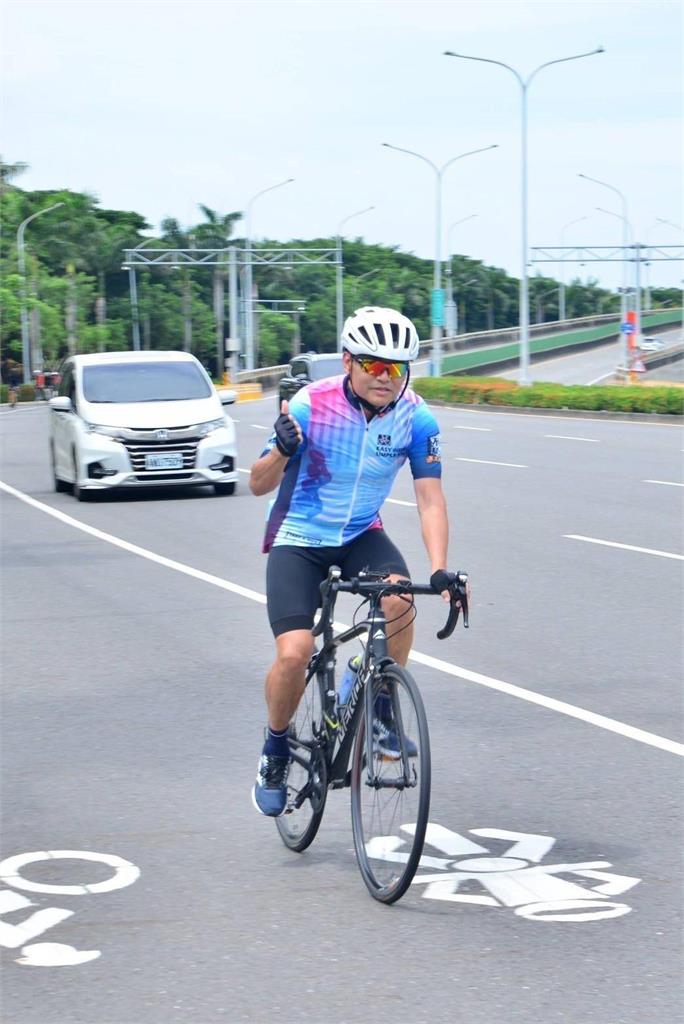 世界自行車日尋訪臺南400 黃偉哲:全家出動一騎i臺南