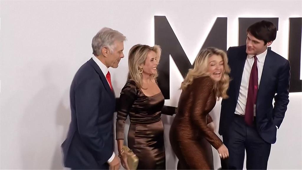 梅拉妮亞紀錄片斥資23億! 川普愛相隨出席首映會