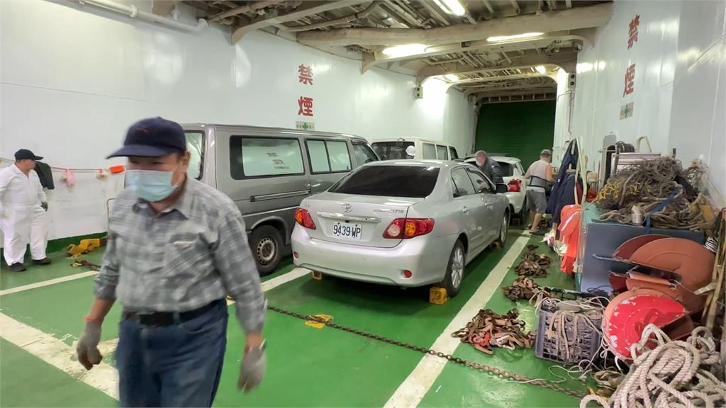 花東陸海疏運總動員！　民眾怨「人車不同船」