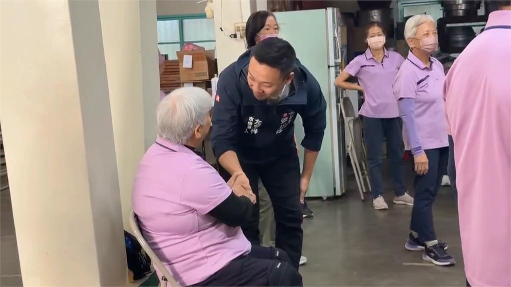 拚高雄市議員初選　張以理勤拜票力拚出線