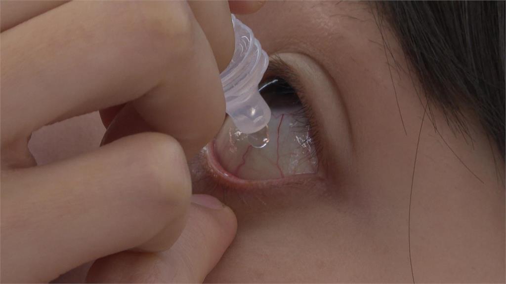 變態男「白色液體」裝小罐帶出門！遇路人妹狂灑「濺到腰上」射後急逃