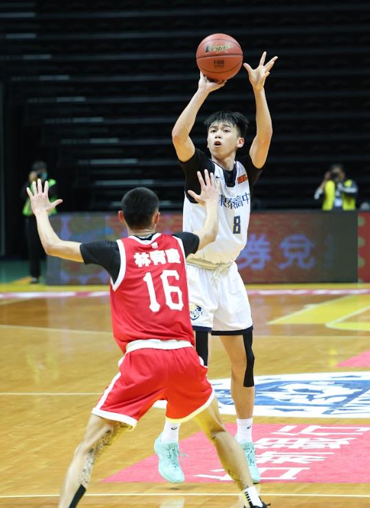 HBL(影)/東泰高中險勝衛冕軍南山高中 可惜仍無緣晉級四強