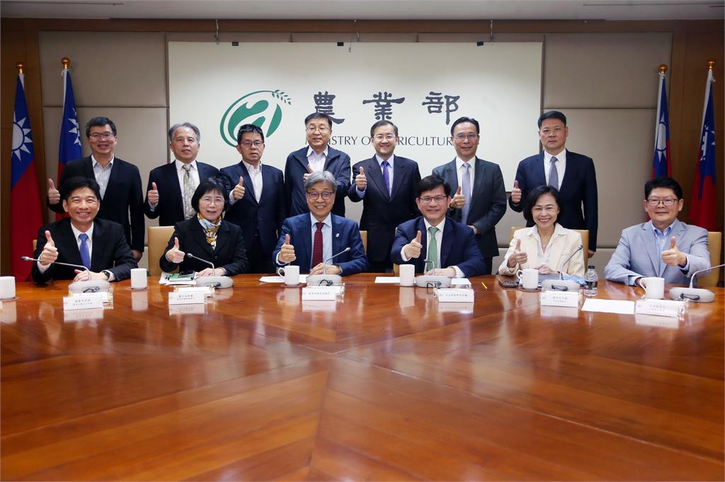 快新聞/不只農業部!今偕鄭英耀召開雙部長會議 林佳龍:為台灣與友邦培育人才