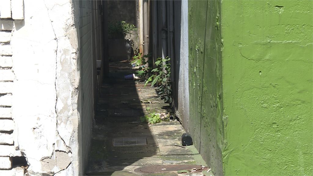 74歲蜘蛛大盜很會偷! 爬3樓闖屋狂偷現金「大膽在路邊數錢」
