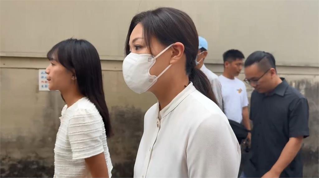 快新聞/火爐擺出來了!柯文哲即將返抵新竹 高虹安、邱臣遠也現身