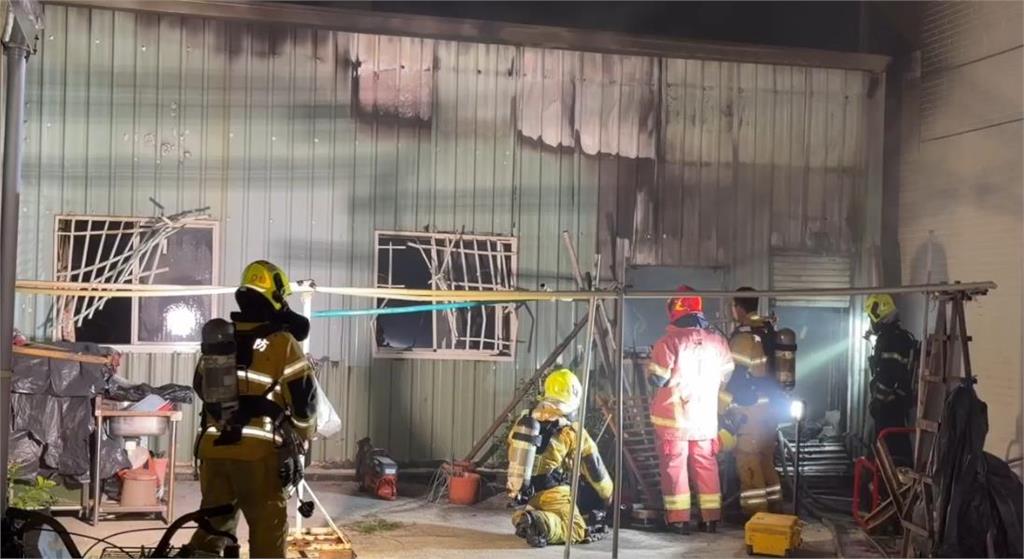 快新聞/高雄住宅凌晨惡火「1男嚴重燒燙傷、20歲妻葬身火窟」