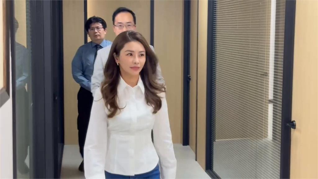 偵訊兼撩妹?「最美董座」徐培菁 控檢察官不當訊問喊「想跟妳交朋友」