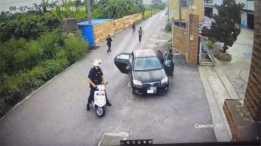 台南警路邊攔查可疑車輛 4逃逸移工「同步跳車」逃逸