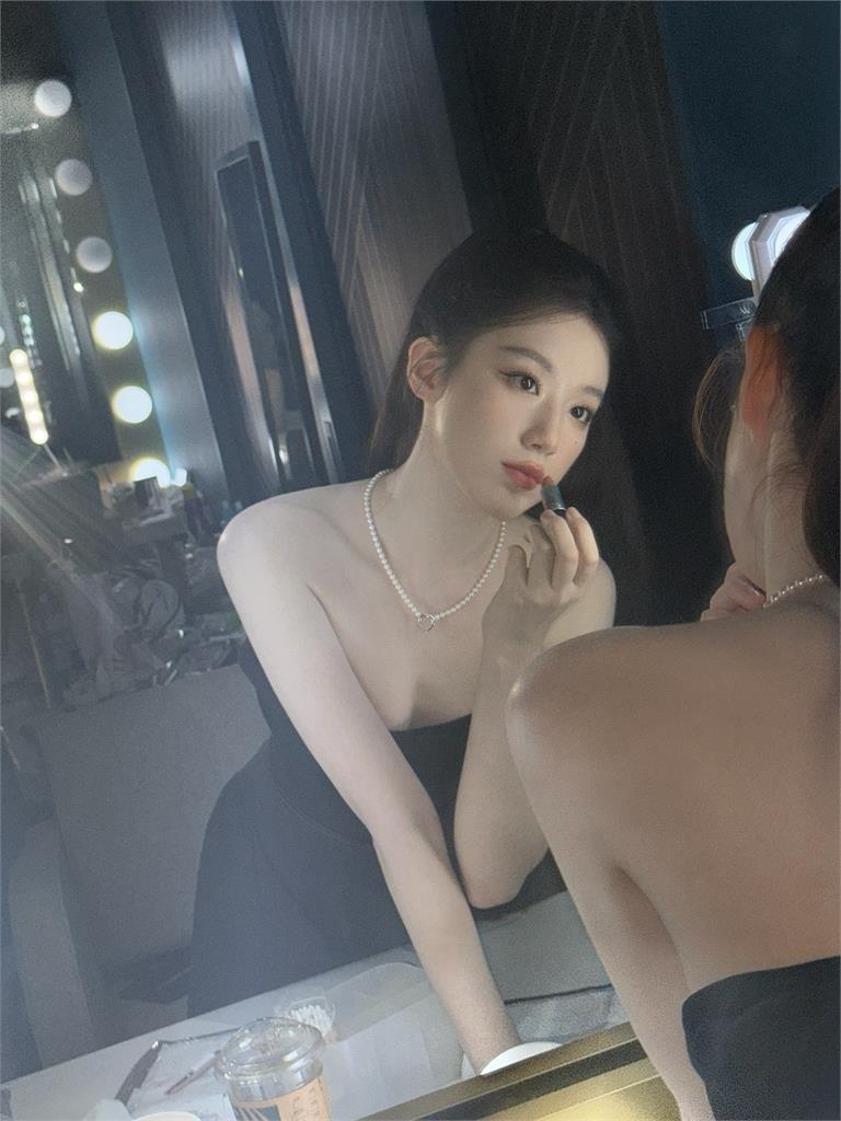 舒華返台工作長相被酸「一般台灣女生」!1關鍵讓女網友嗨翻:謝謝你