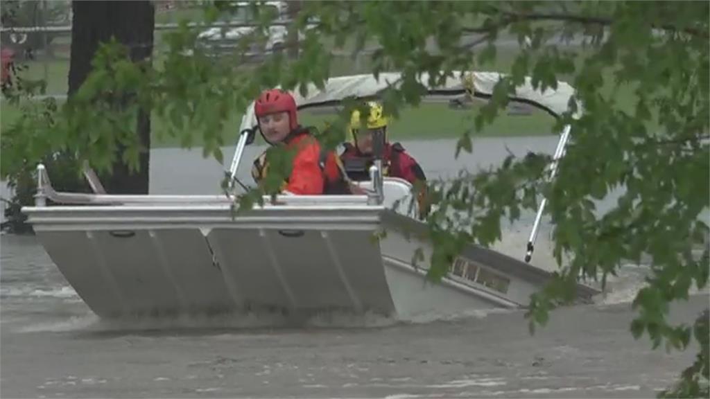 美國奧克拉荷馬州下暴雨 居民家當全泡湯