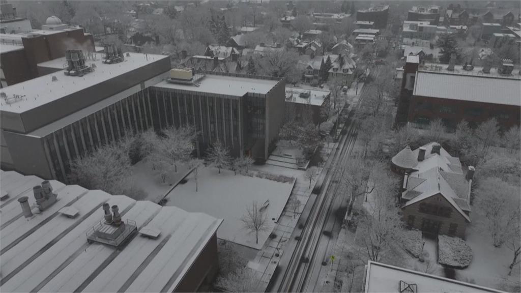 雪梨海灘槍擊至少15死 查獲可疑背包「恐有爆裂物」