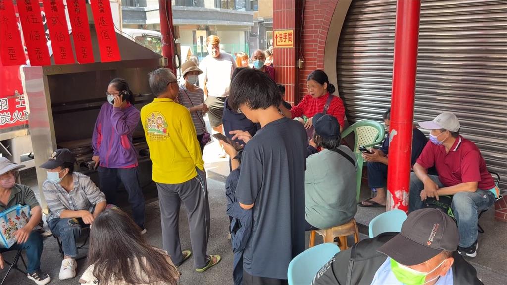 颱風假預測失準！　烤雞業者到南投發放100隻烤雞