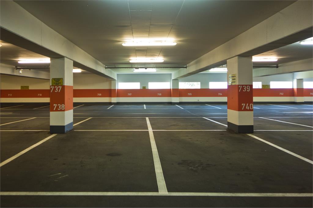 車位