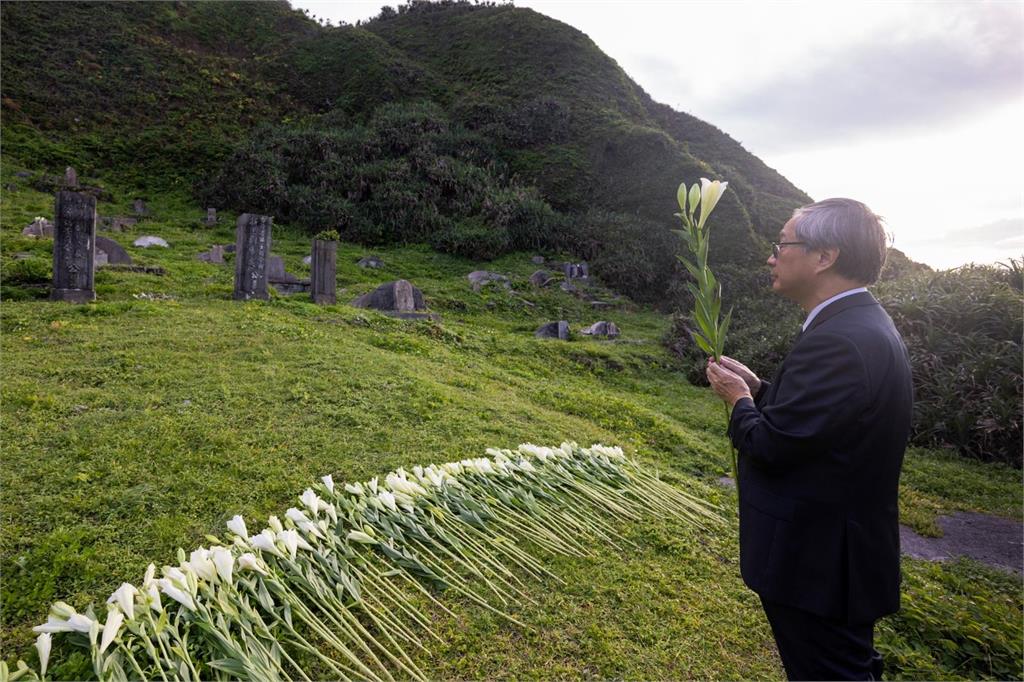 快新聞/銘刻歷史!轉型正義新里程 綠島人權紀念碑錄名竣工揭牌