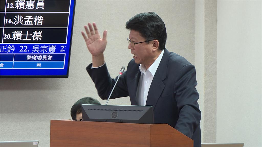 烏山頭水庫光電板謠言延燒　賴總統當面要陳亭妃一起闢謠