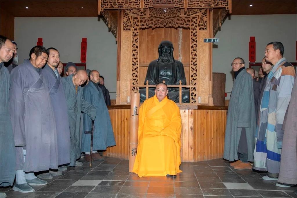 少林寺方丈捲淫亂「爆帶7情婦逃跑」傳遭逮捕!官方回應藏玄機網全看懂了