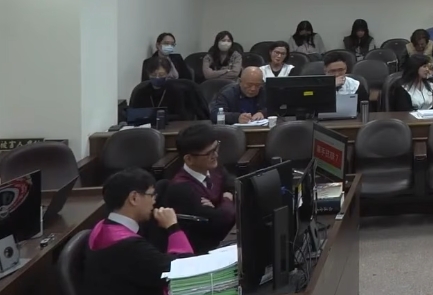 柯文哲辯飛輪收300萬「只是轉交」！遭檢方酸「自行車手」傻眼表情全被拍