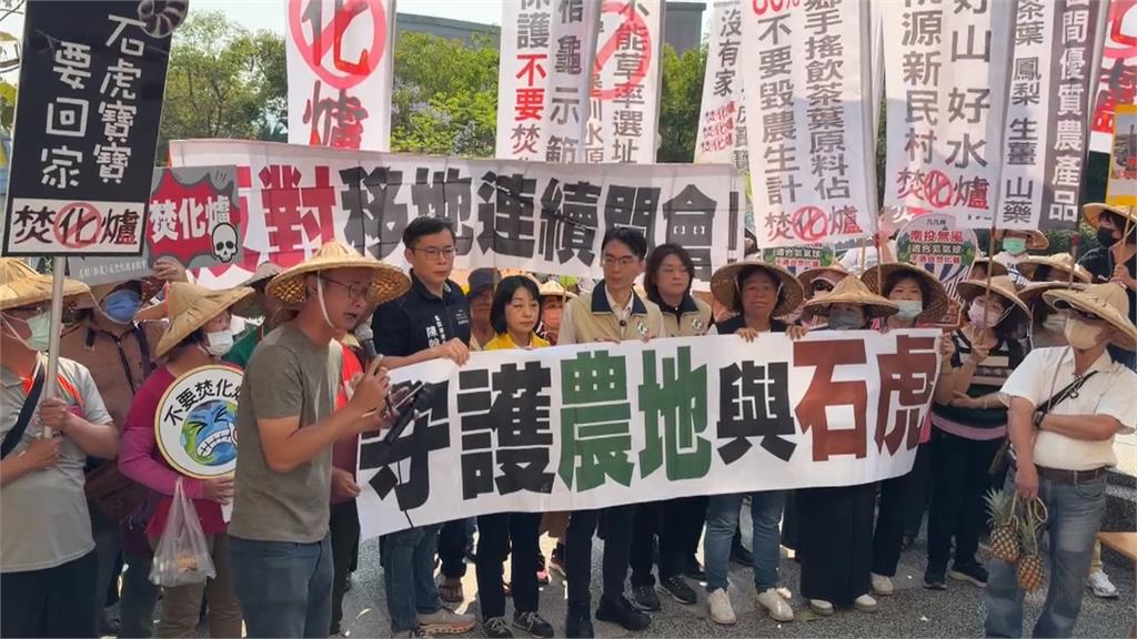 名間鄉長率領反焚化爐自救會抗議　茶師被包圍引發警民衝突