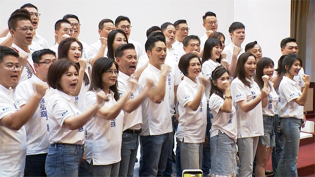 蔣萬安南下替張啓楷站台　綠批頻跨縣市輔選劍指2028