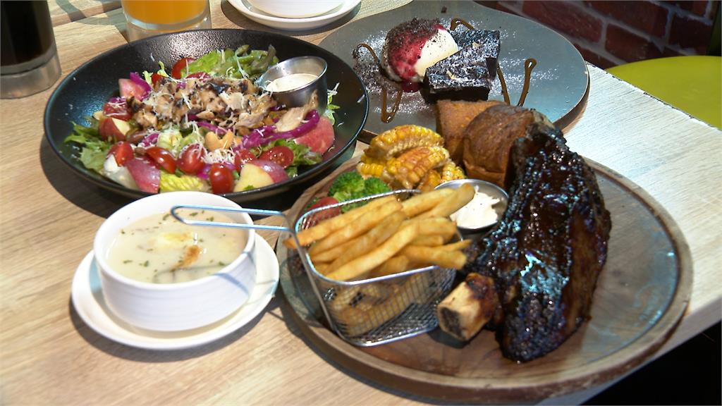 吃美食迎跨年！　餐廳增加備貨.人力　拚單晚業績衝破20萬